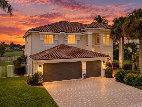 2174 Bellcrest Circle, Royal Palm Beach, FL 33411