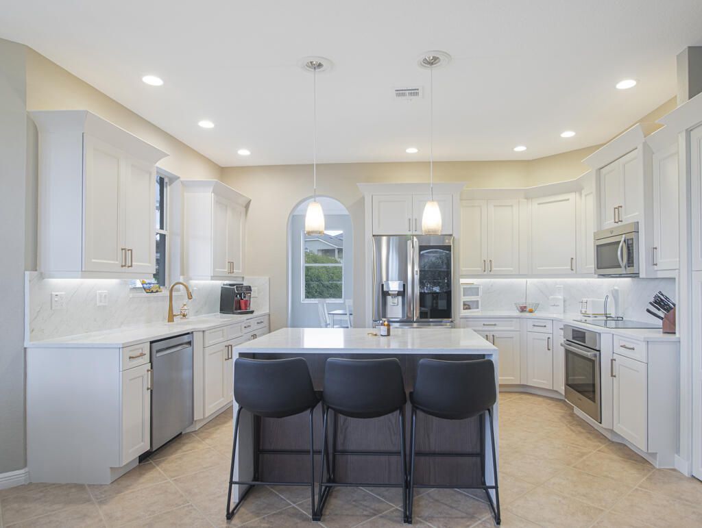 2174 Bellcrest Circle, Royal Palm Beach, FL 33411 Photo