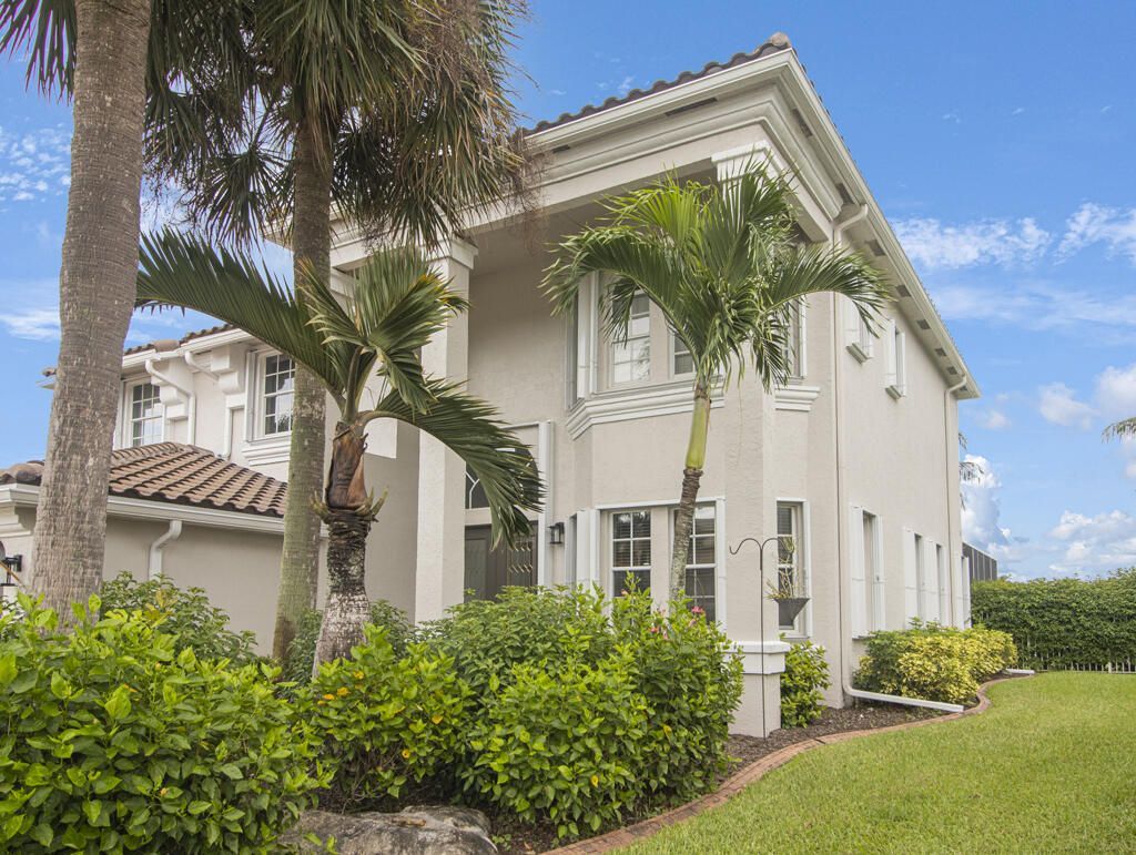 2174 Bellcrest Circle, Royal Palm Beach, FL 33411 Photo
