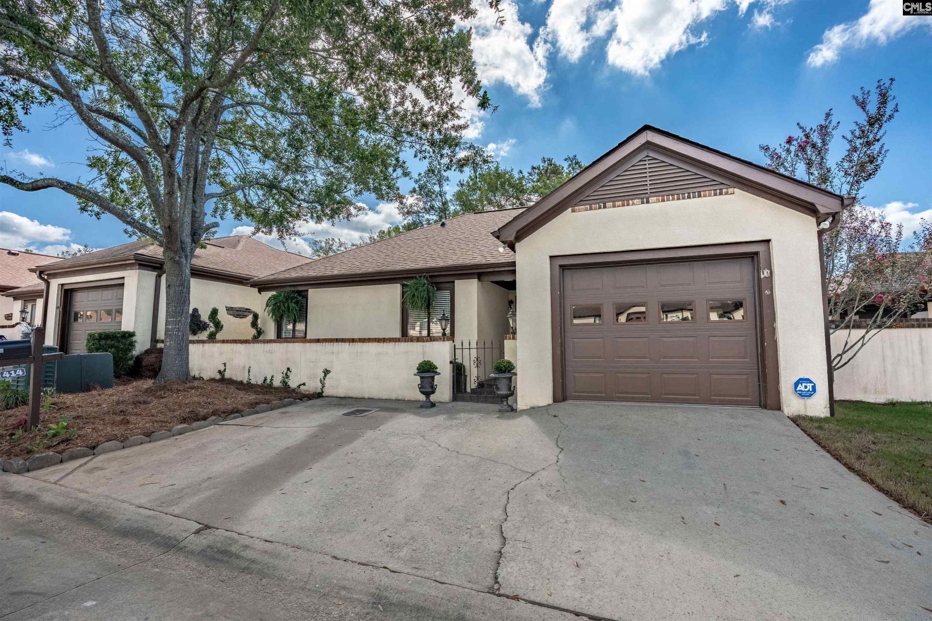 414 Willow Winds Drive  Photo 4