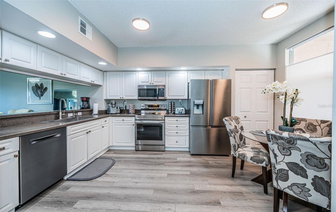 6450 Shoreline Drive , Unit 9203, Seminole, FL 33708 Photo