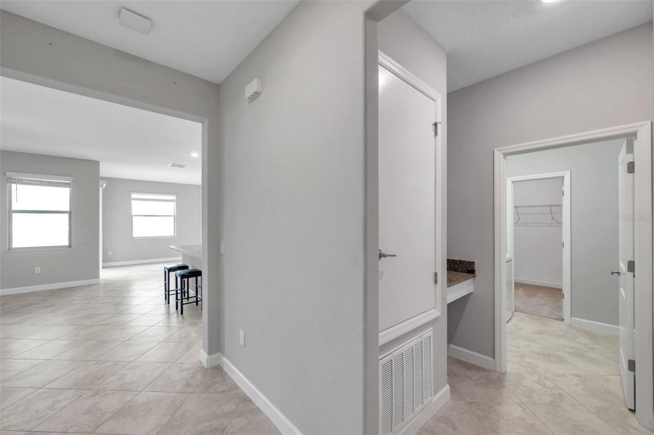 11412 Freshwater Ridge Drive , Riverview, FL 33569 Photo