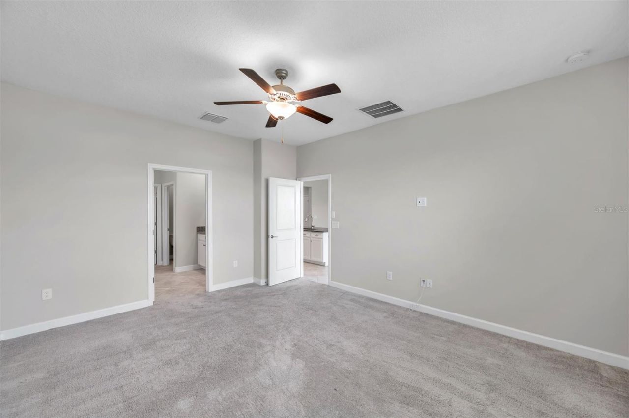 11412 Freshwater Ridge Drive , Riverview, FL 33569 Photo
