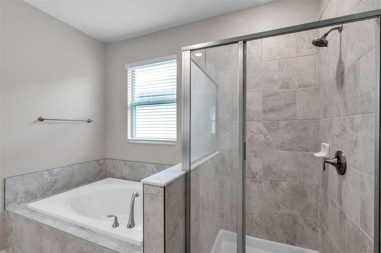 11412 Freshwater Ridge Drive , Riverview, FL 33569 Photo