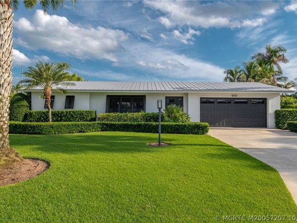 8418 SE Coconut Street , Hobe Sound, FL 33455