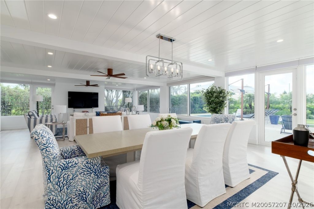 8418 SE Coconut Street , Hobe Sound, FL 33455 Photo