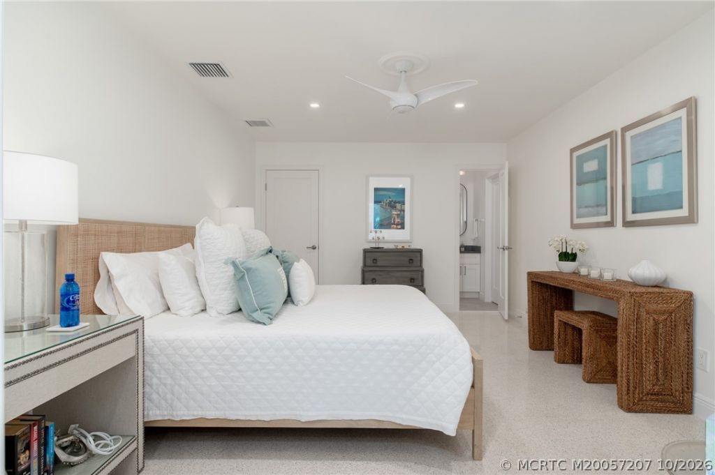8418 SE Coconut Street , Hobe Sound, FL 33455 Photo