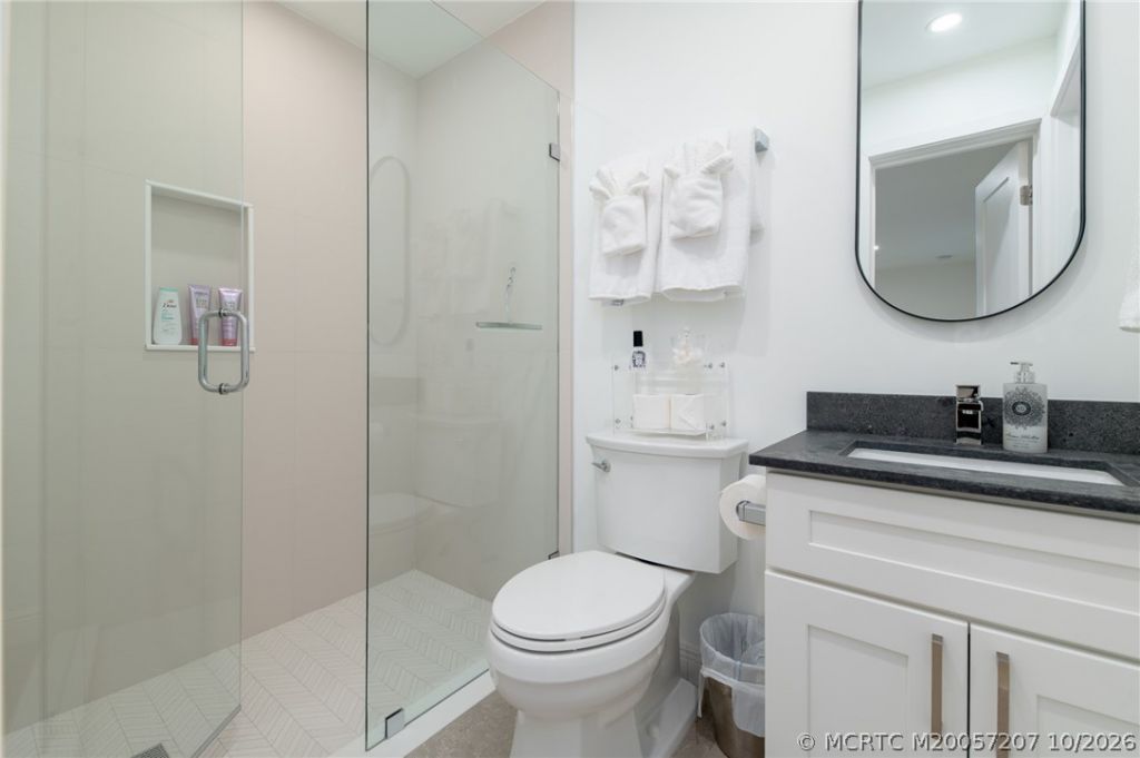 8418 SE Coconut Street , Hobe Sound, FL 33455 Photo