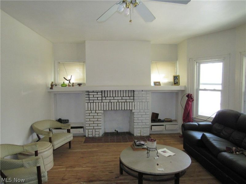 863 Eddy Road, Cleveland, OH 44108 Photo 10