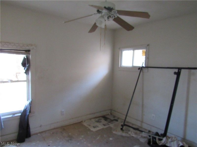 863 Eddy Road, Cleveland, OH 44108 Photo 20