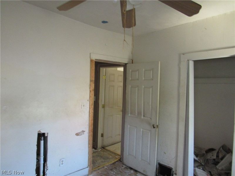 863 Eddy Road, Cleveland, OH 44108 Photo 21