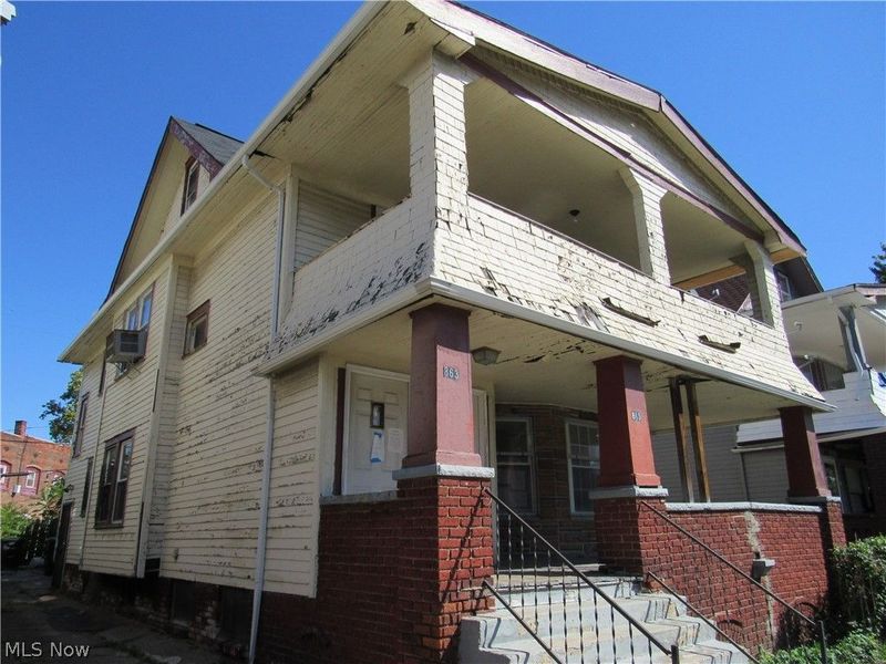 863 Eddy Road, Cleveland, OH 44108 Photo 26