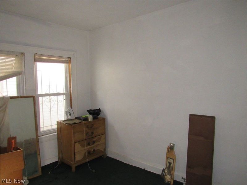 863 Eddy Road, Cleveland, OH 44108 Photo 6