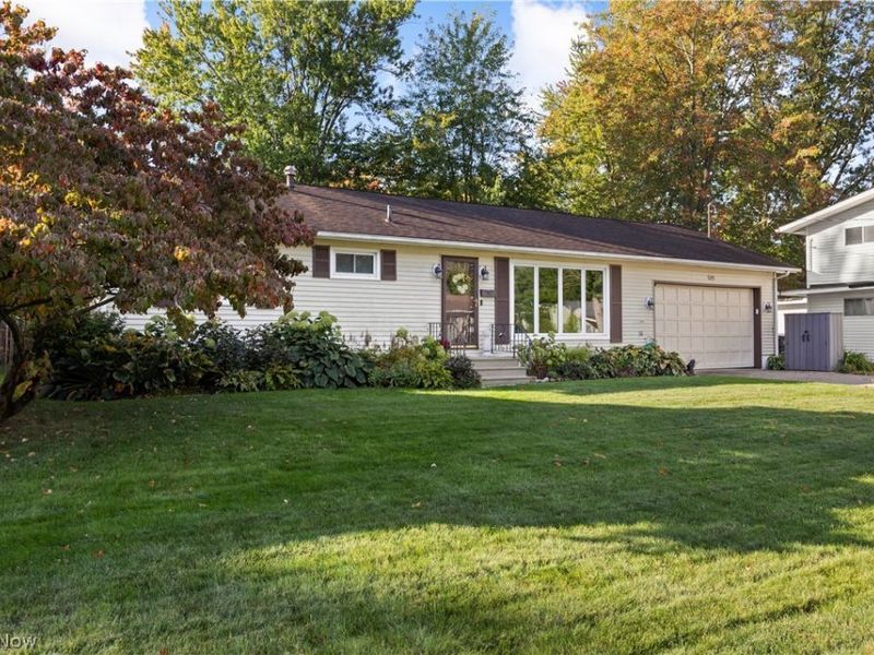 525 Purdue Avenue, Elyria, OH 44035 Photo 2