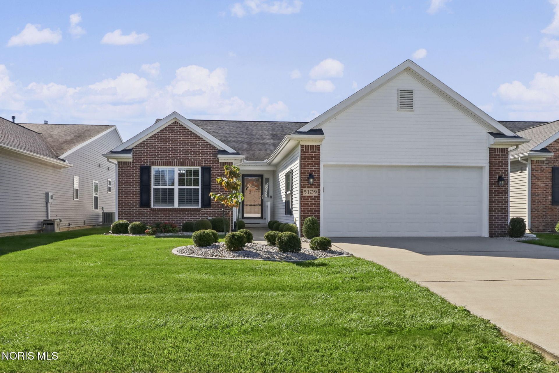 5109 Starboard Drive, Maumee, OH 43537 Main Photo