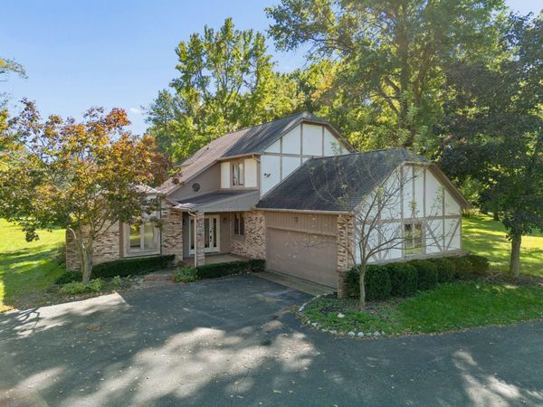 3049 Brookview Drive , Galena, OH 43021