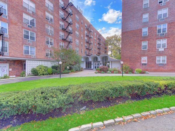 54-44 Little Neck Parkway, Unit 4T, Little Neck, NY 11362