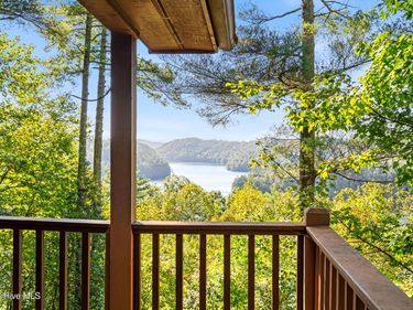 895 Lake Apalachia Acres Drive , Murphy, NC 28906