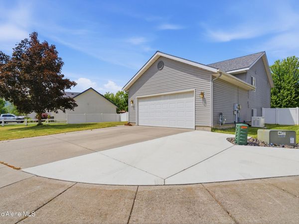 1141 N Bainbridge St, Post Falls, ID 83854