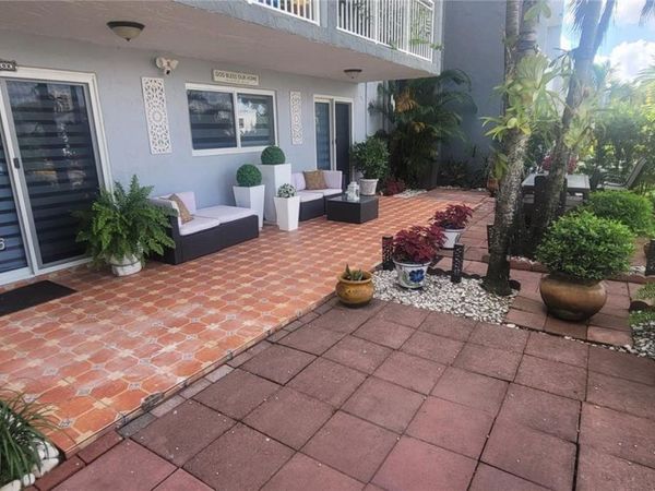 9371 Fontainebleau Blvd , Unit I108, Miami, FL 33172