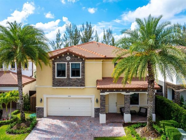 9890 NW 86th Ter , Doral, FL 33178
