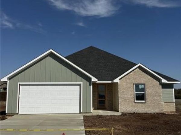 424 Cirrus Circle, Muenster, TX 76252