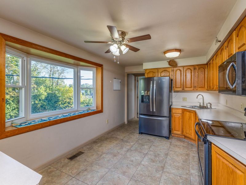 15 Windmere Drive, Troy, OH 45373 Photo 19
