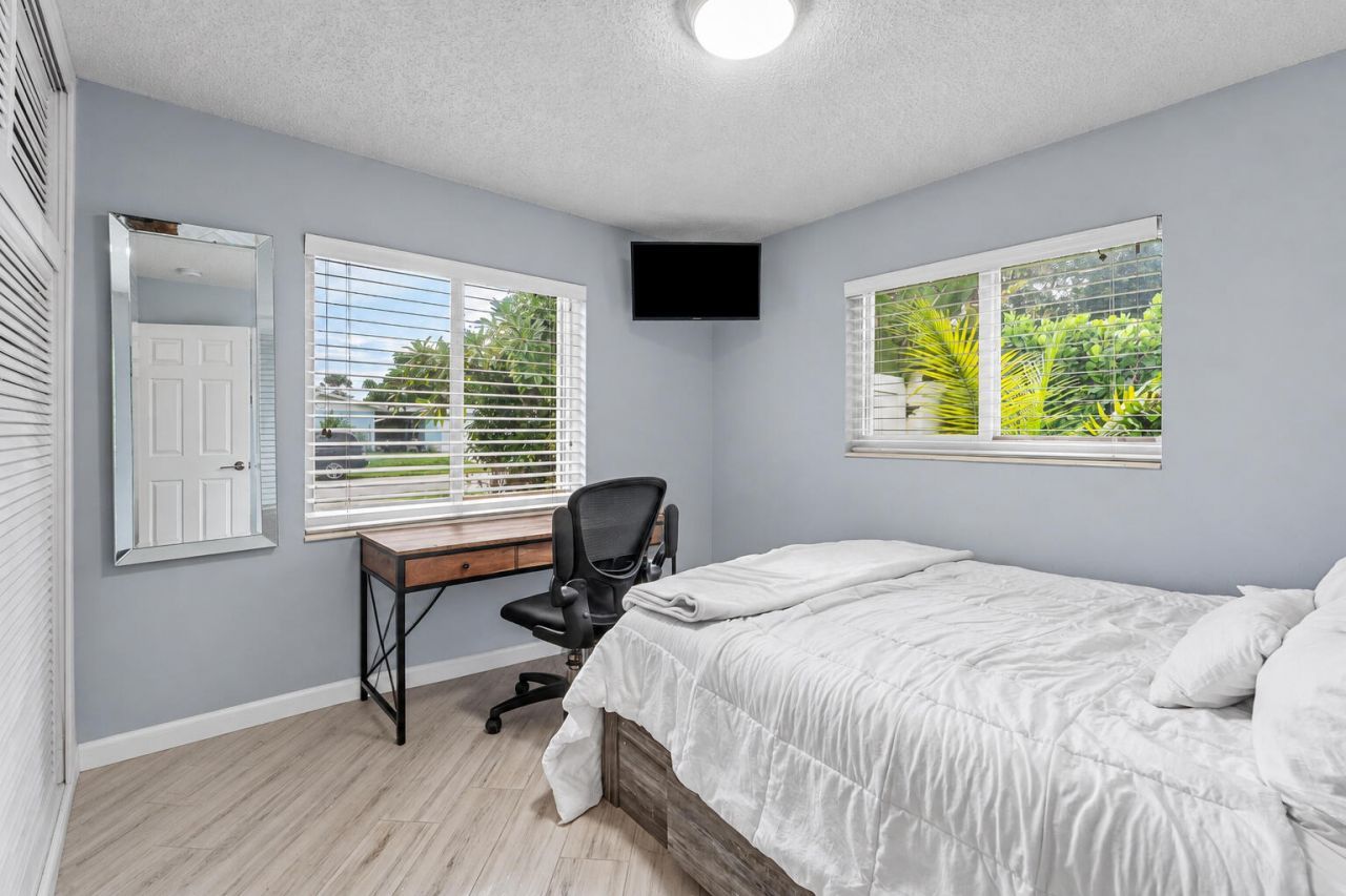 949 Laurel Road, North Palm Beach, FL 33408 Photo