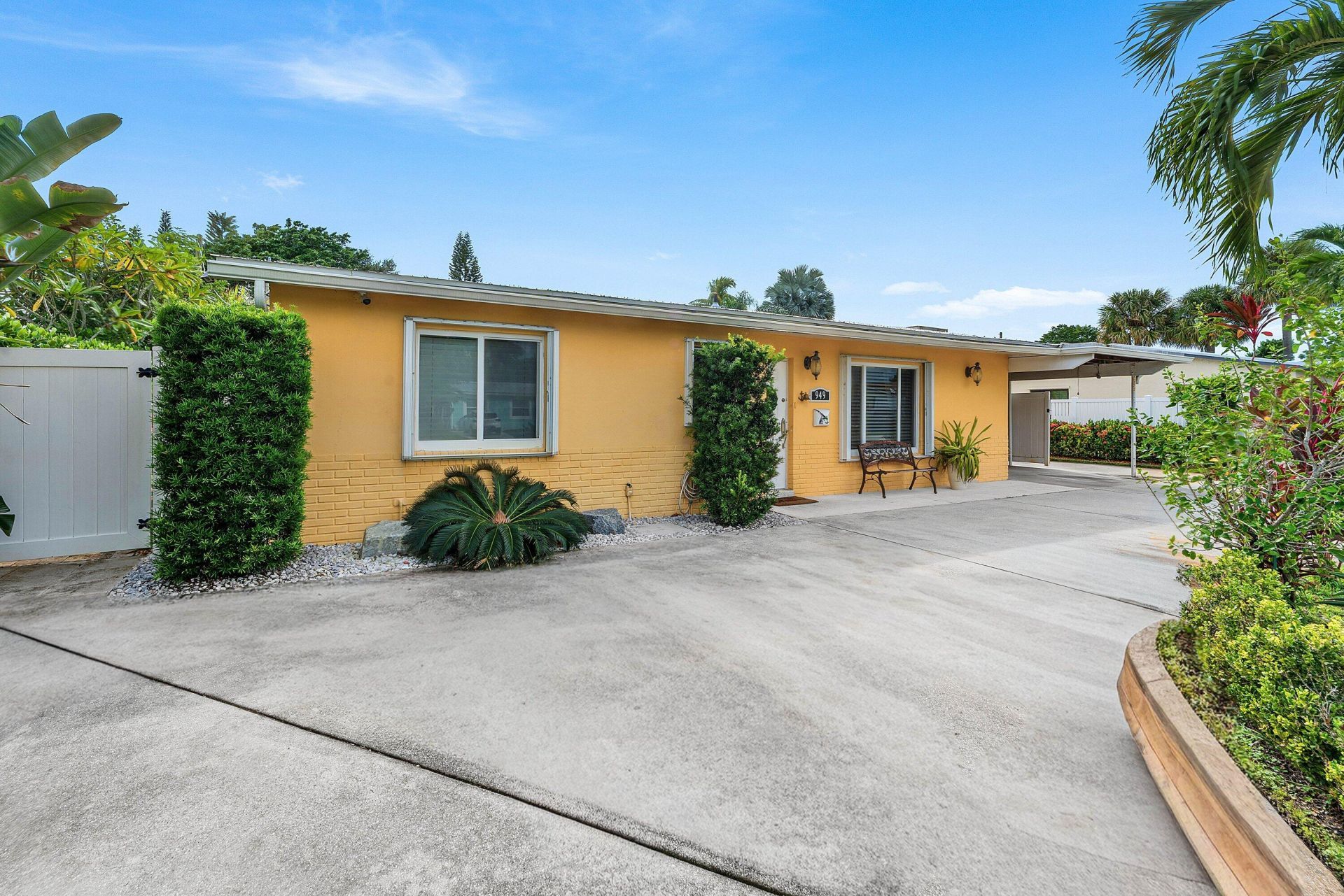 949 Laurel Road, North Palm Beach, FL 33408 Photo