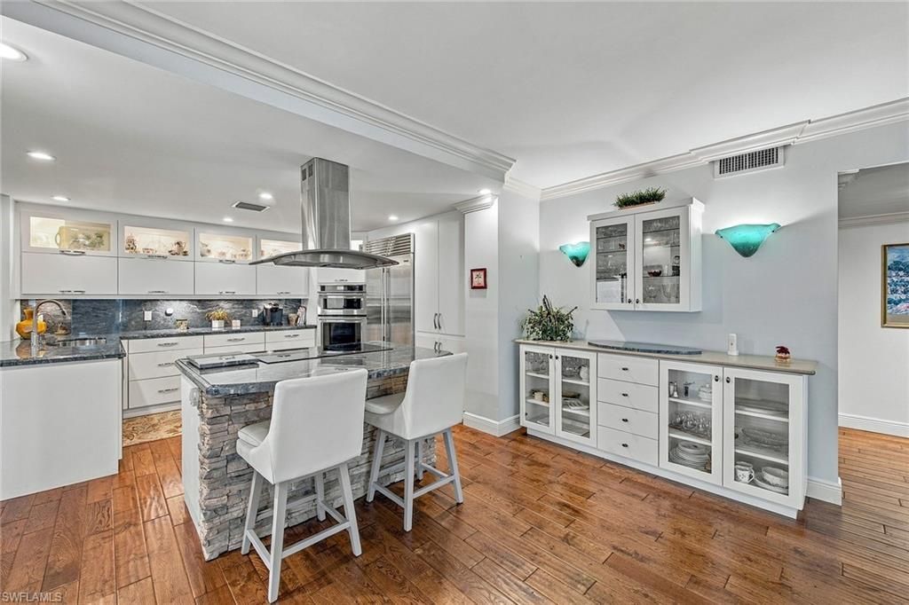 4401 Gulf Shore Blvd N, Unit B802, Naples, FL 34103 Photo