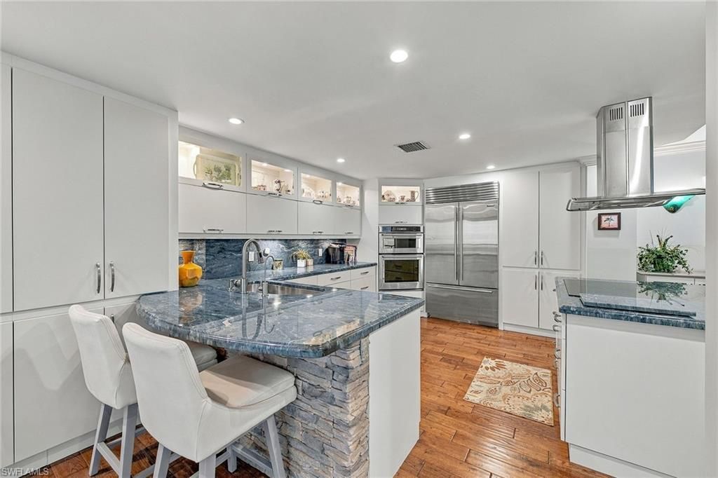 4401 Gulf Shore Blvd N, Unit B802, Naples, FL 34103 Photo