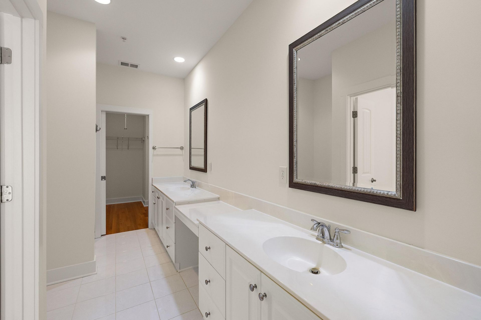 202 Garmouth Court Photo 11