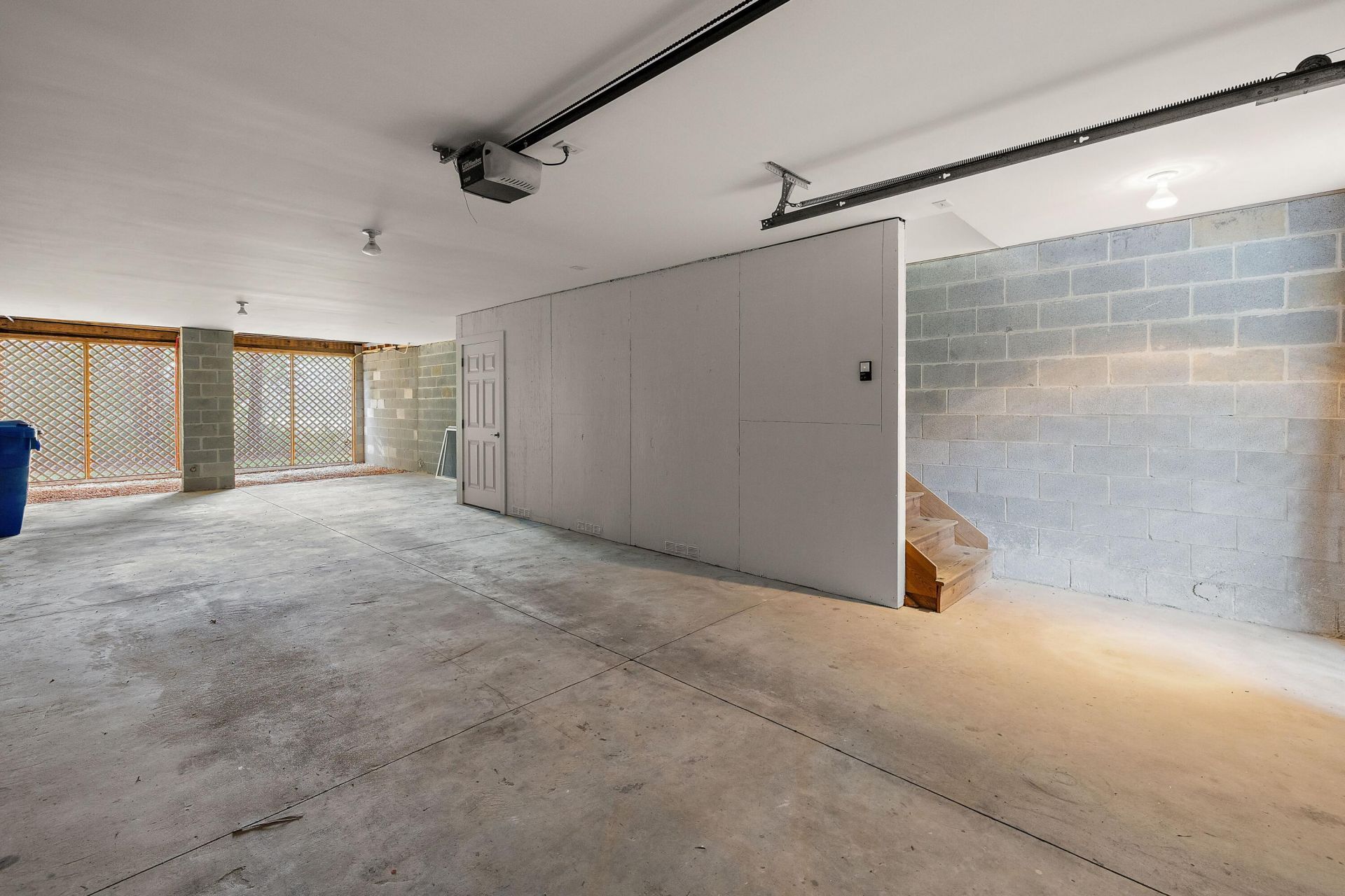 202 Garmouth Court Photo 18