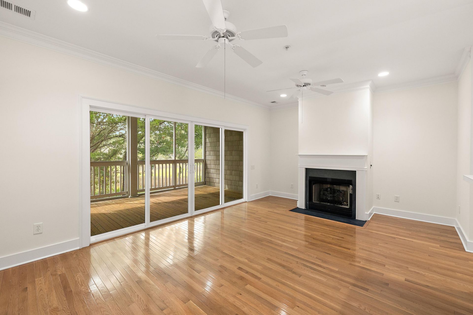 202 Garmouth Court Photo 5