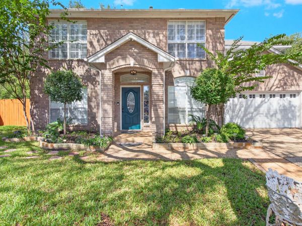 2407 Enfield Grove Dr, San Antonio, TX 78231