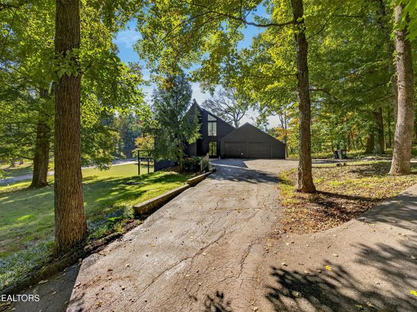 674 Skyline Drive, Sparta, TN 38583
