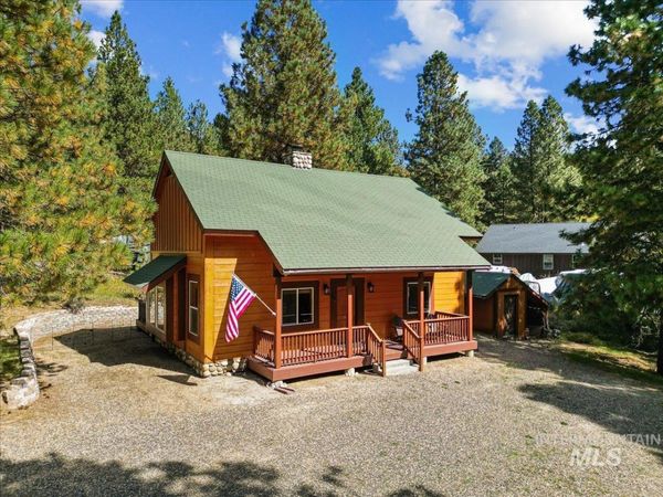 1236 View Drive, Cascade, ID 83611