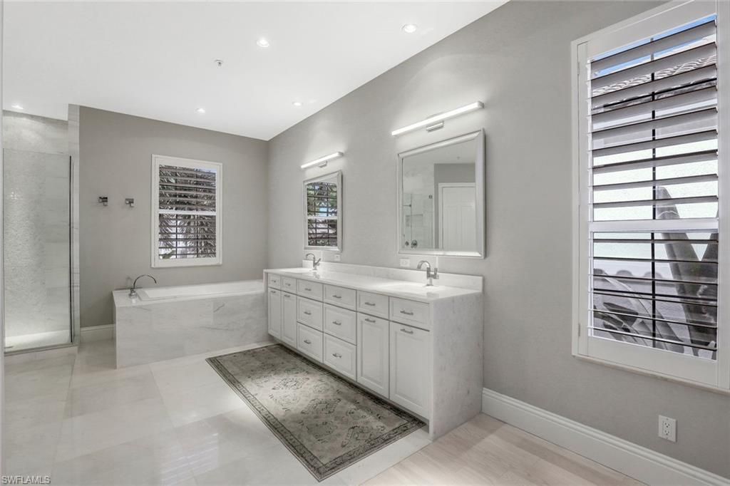 107 Colonade Cir , Unit 103, Naples, FL 34103 Photo