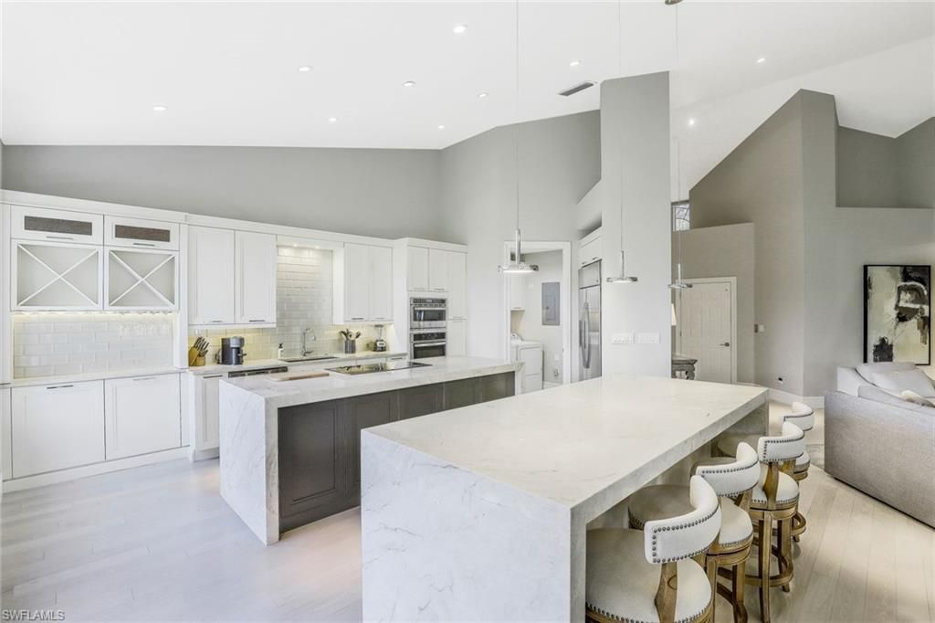 107 Colonade Cir , Unit 103, Naples, FL 34103 Photo