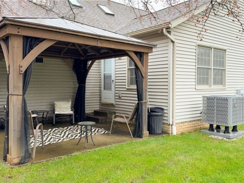 2850 Sherwood Avenue NW, Massillon, OH 44646 Photo 3
