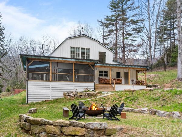 85 Hillcrest Drive, Highlands, NC 28741