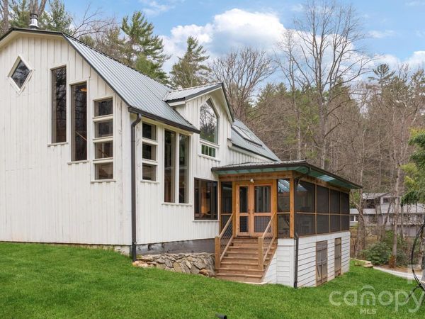 85 Hillcrest Drive, Highlands, NC 28741