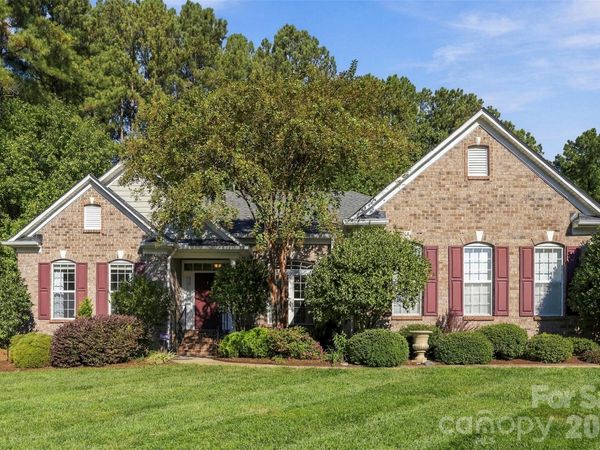 205 Woodward Ridge Drive, Mount Holly, NC 28120