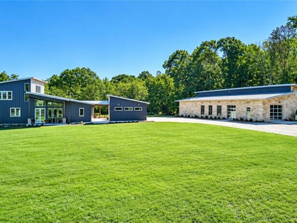 11201 Short Road , Bentonville, AR 72712