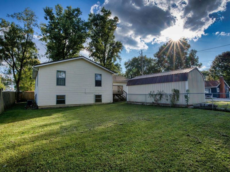 130 Elliott Avenue, Buckeye Lake, OH 43008 Photo 2