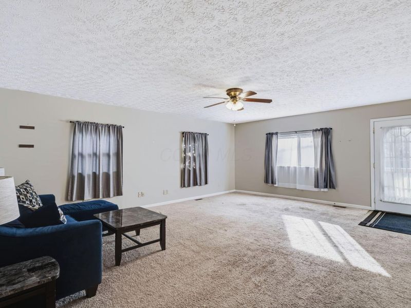 130 Elliott Avenue, Buckeye Lake, OH 43008 Photo 4