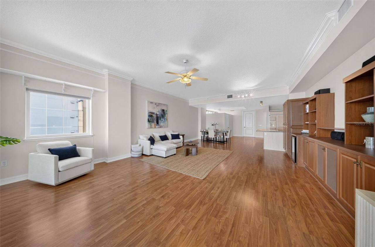 1233 N Gulfstream Avenue, Unit 401, Sarasota, FL 34236 Photo