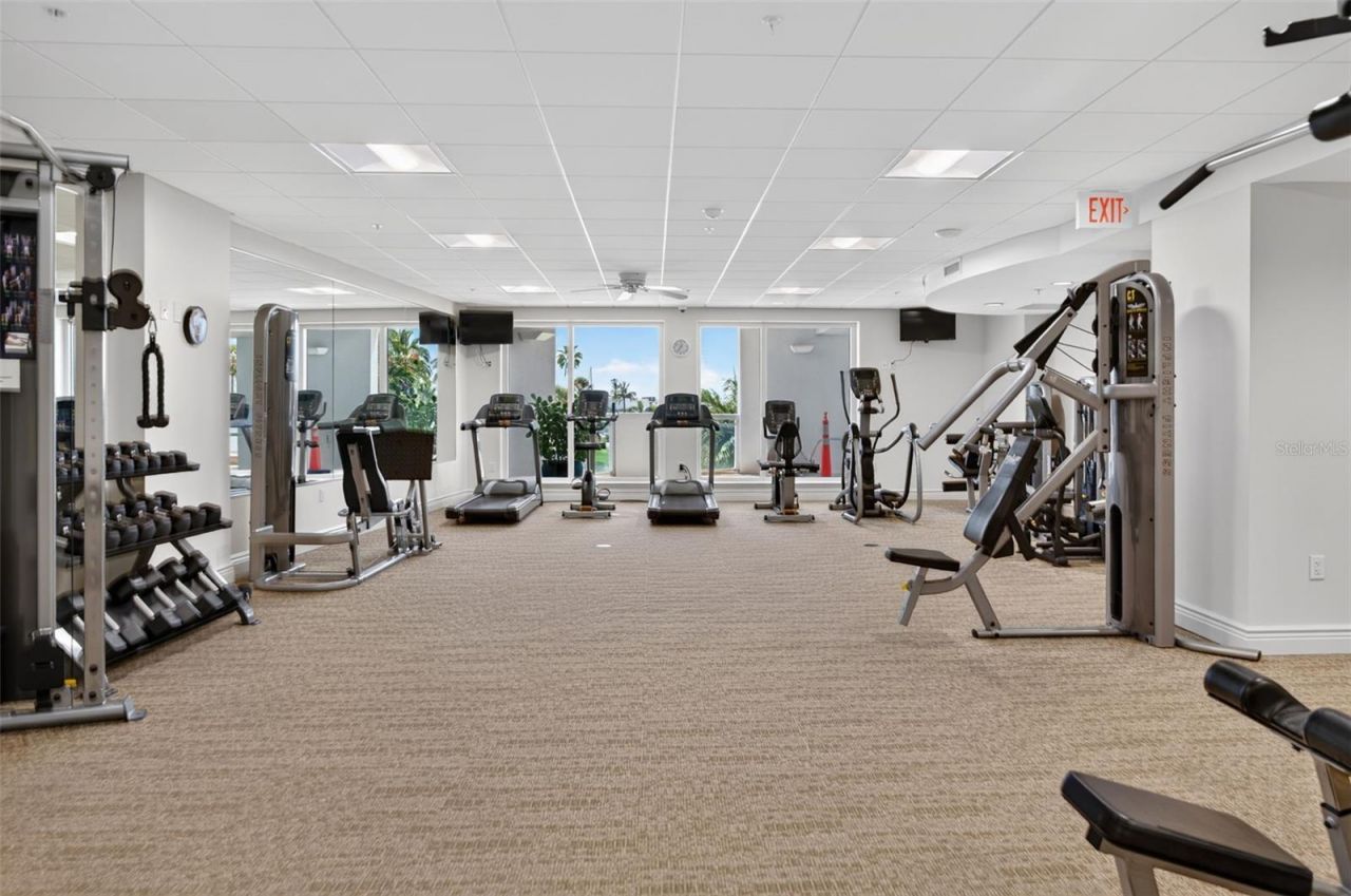 1233 N Gulfstream Avenue, Unit 401, Sarasota, FL 34236 Photo