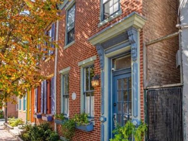 272 CUMBERLAND STREET, HARRISBURG, PA 17102