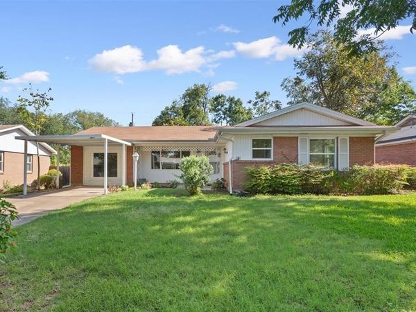1319 Royal Oaks Drive, Waco, TX 76710